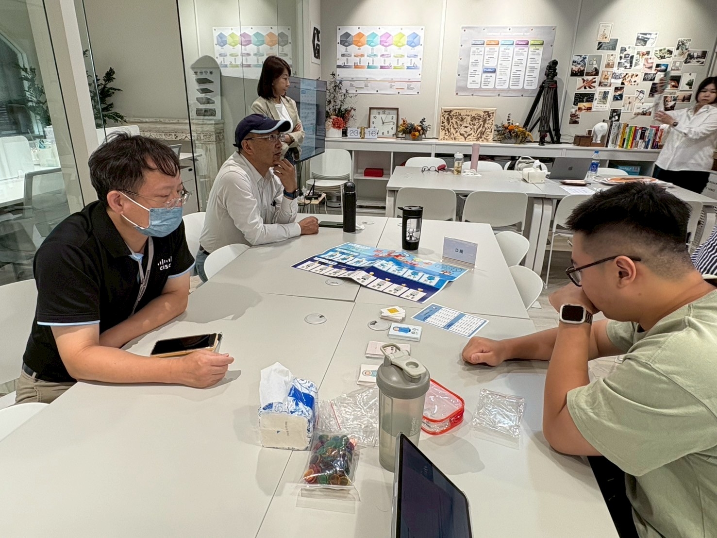 LINE_ALBUM_愛的決定學_250519_29_2025-05-19_144638